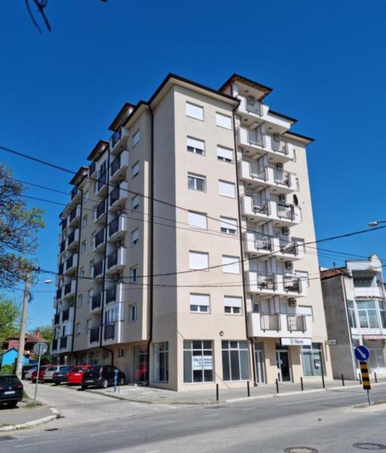 Bili Apartamento Paraćin Exterior foto